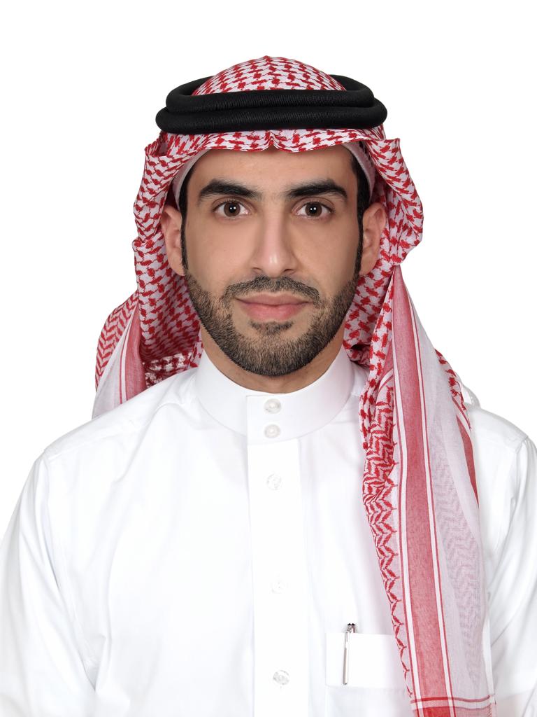 الرئيس التنفيذي لشركة أسمنت المنطقة الجنوبية عبد السلام الدريبي